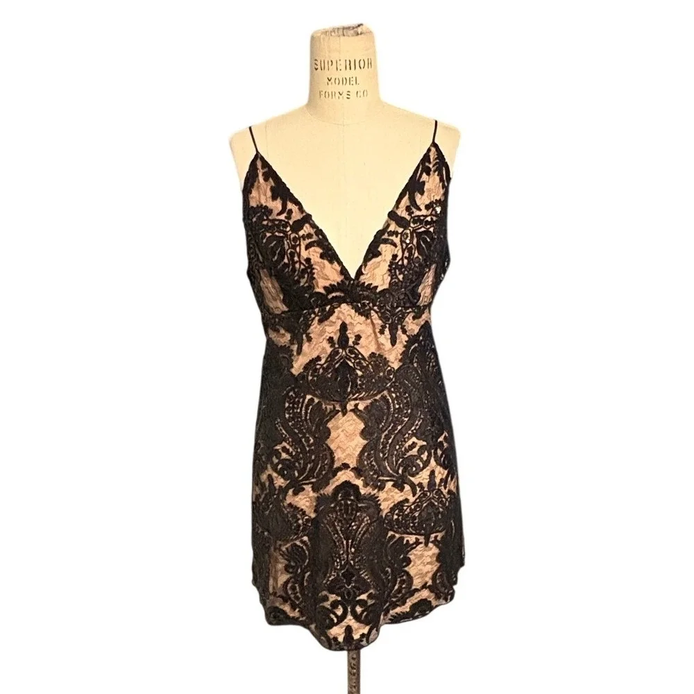 Free People Black Lace Sequin V-Neck Mini Dress Nude Lining Womens Size 8 Party